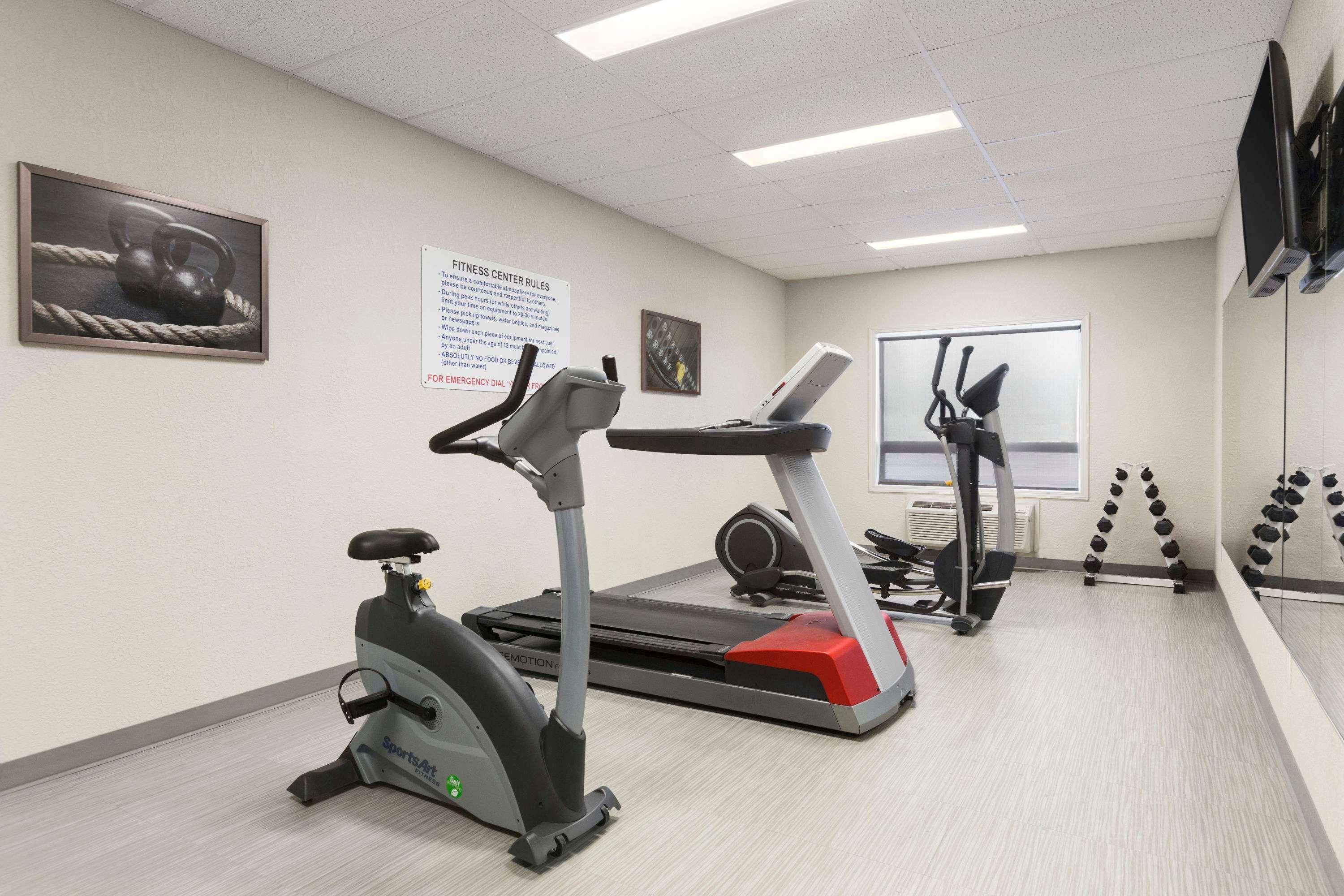 Days Inn & Suites By Wyndham Yorkton Esterno foto