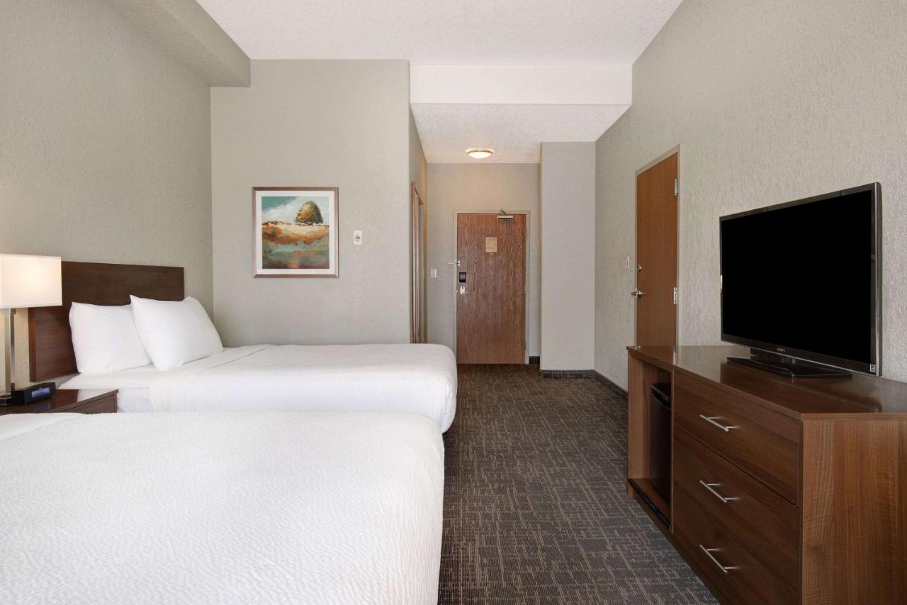 Days Inn & Suites By Wyndham Yorkton Esterno foto