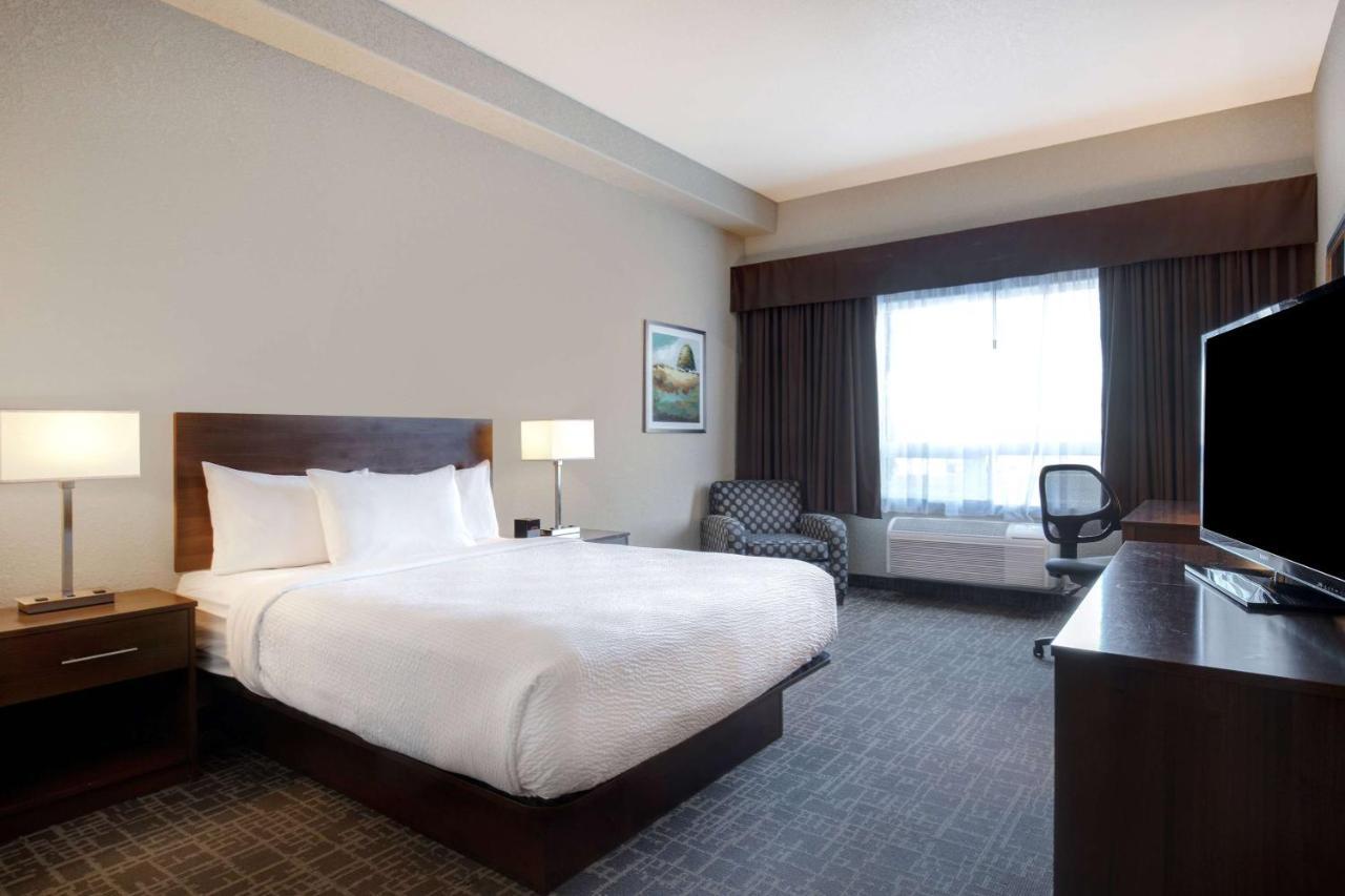 Days Inn & Suites By Wyndham Yorkton Esterno foto